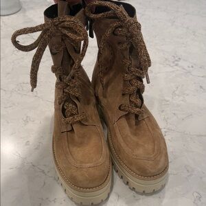 275 Central lace up suede boots